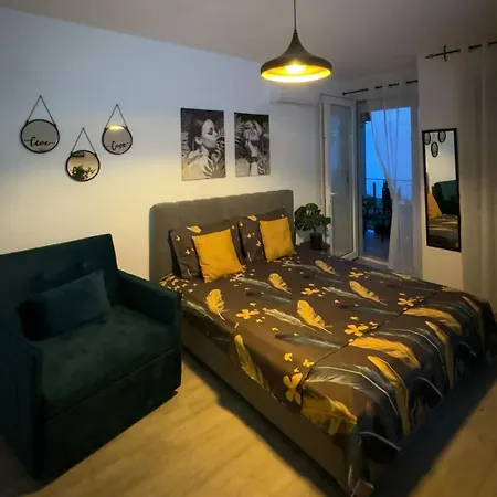Kings Apartment *
